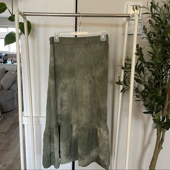 Flowy boho tiered skirt - Picture 2 of 2